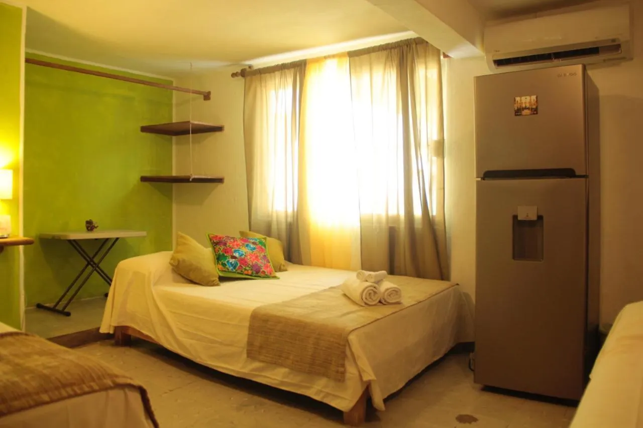 Pensión La Casa Naranja Hotel Isla Mujeres