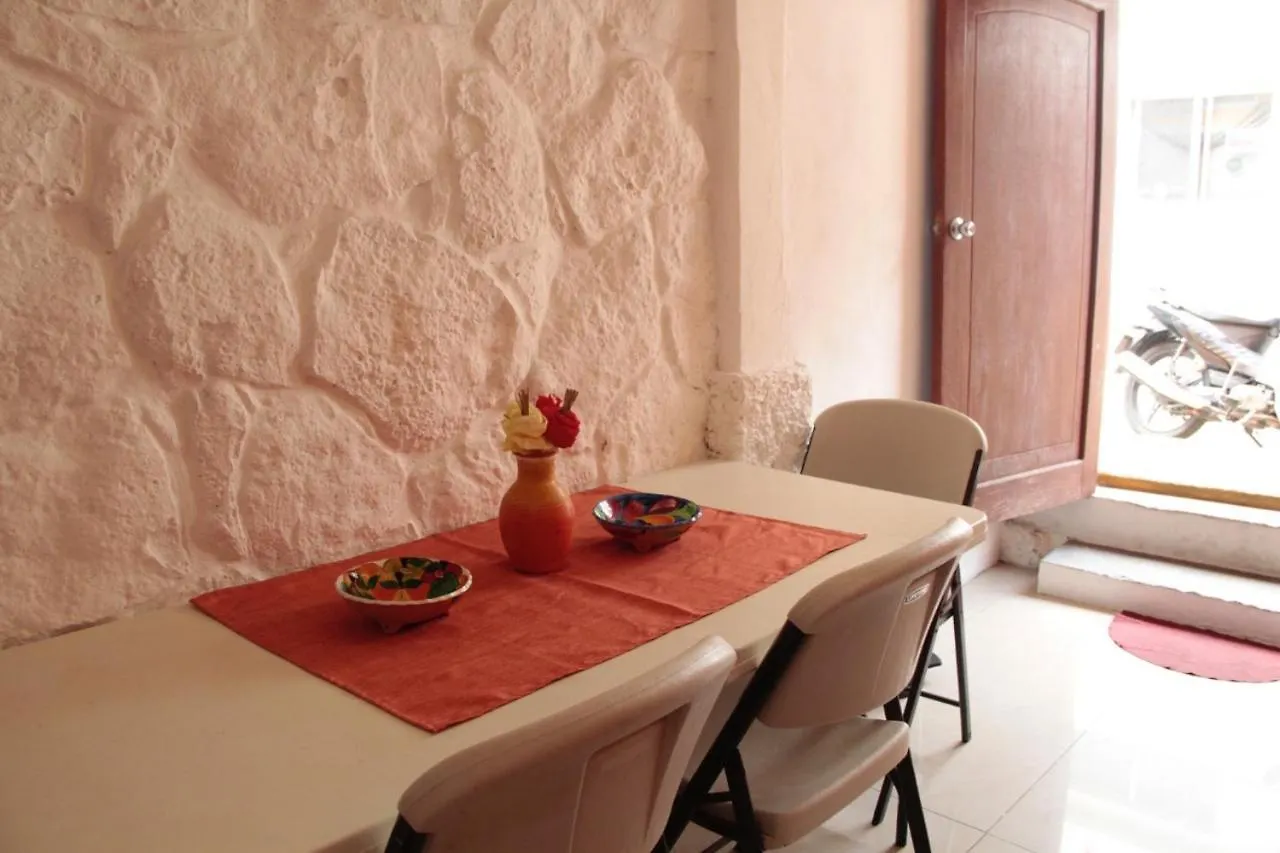 Pensión La Casa Naranja Hotel Isla Mujeres
